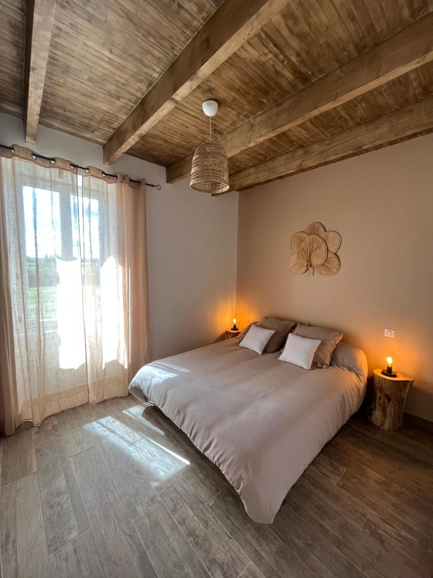 La Petite Ferme De La Croix Bed & Breakfast Saint-Avit-Senieur Bagian luar foto